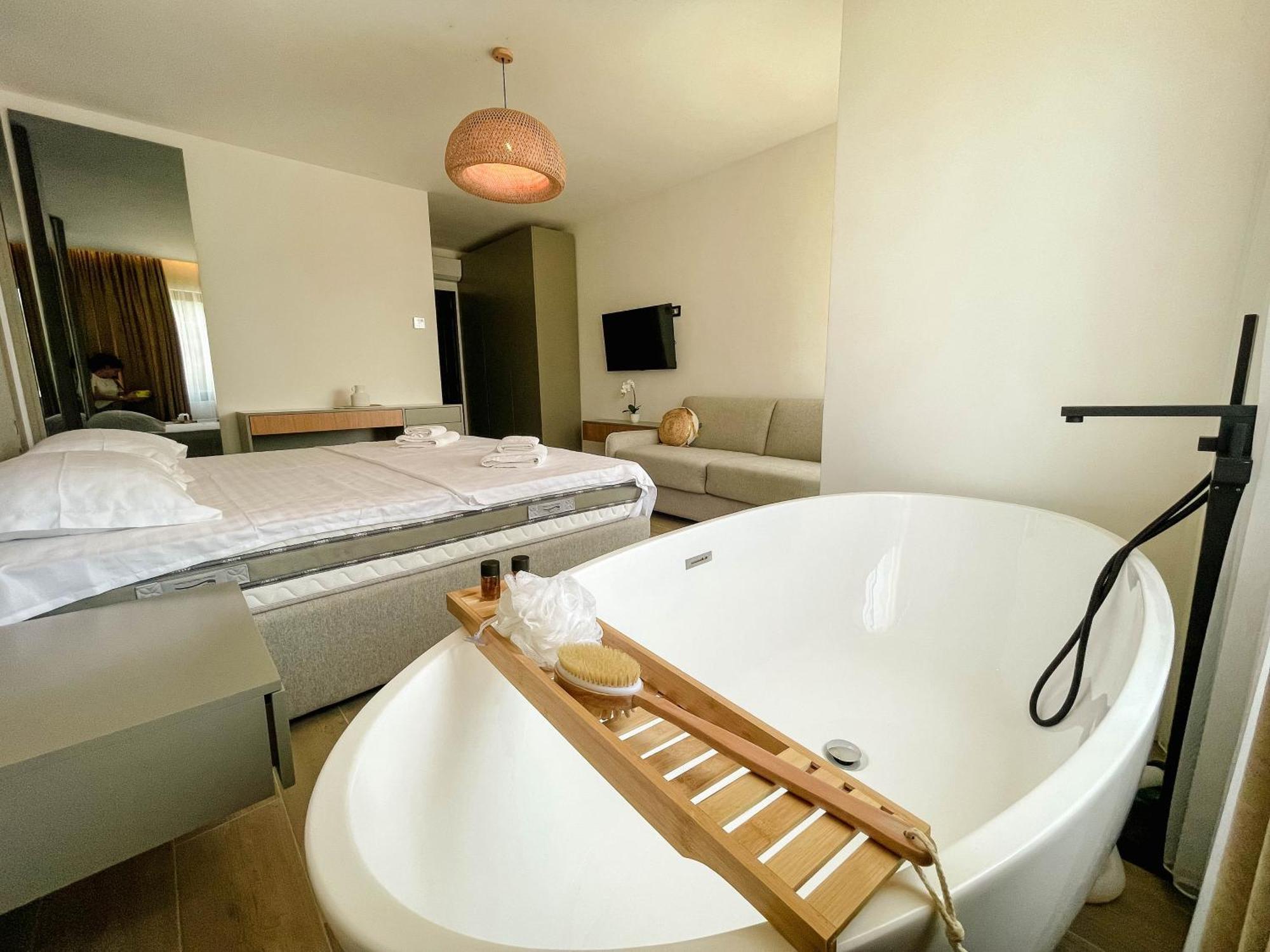 Botanica Boutique Hotel 울친 외부 사진