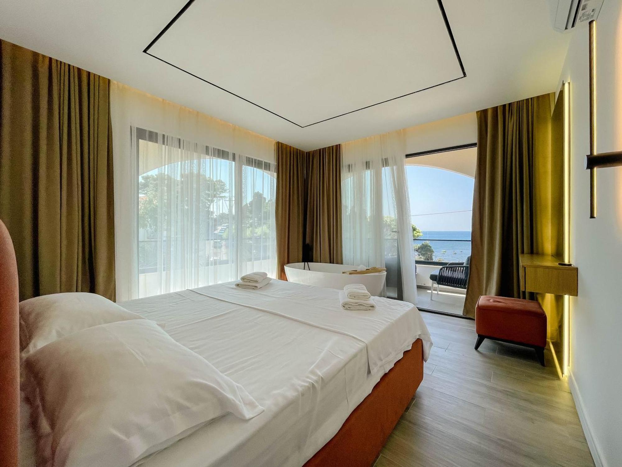 Botanica Boutique Hotel 울친 외부 사진