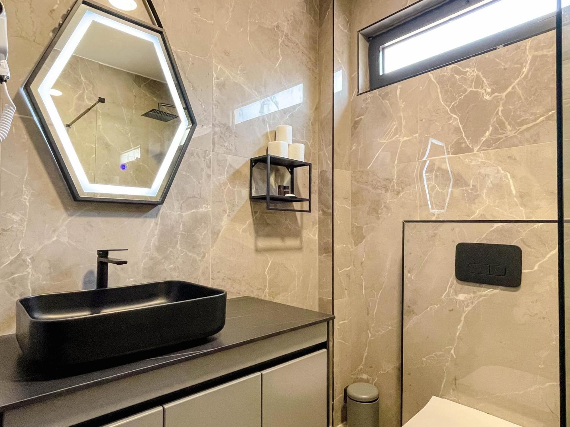 Botanica Boutique Hotel 울친 외부 사진