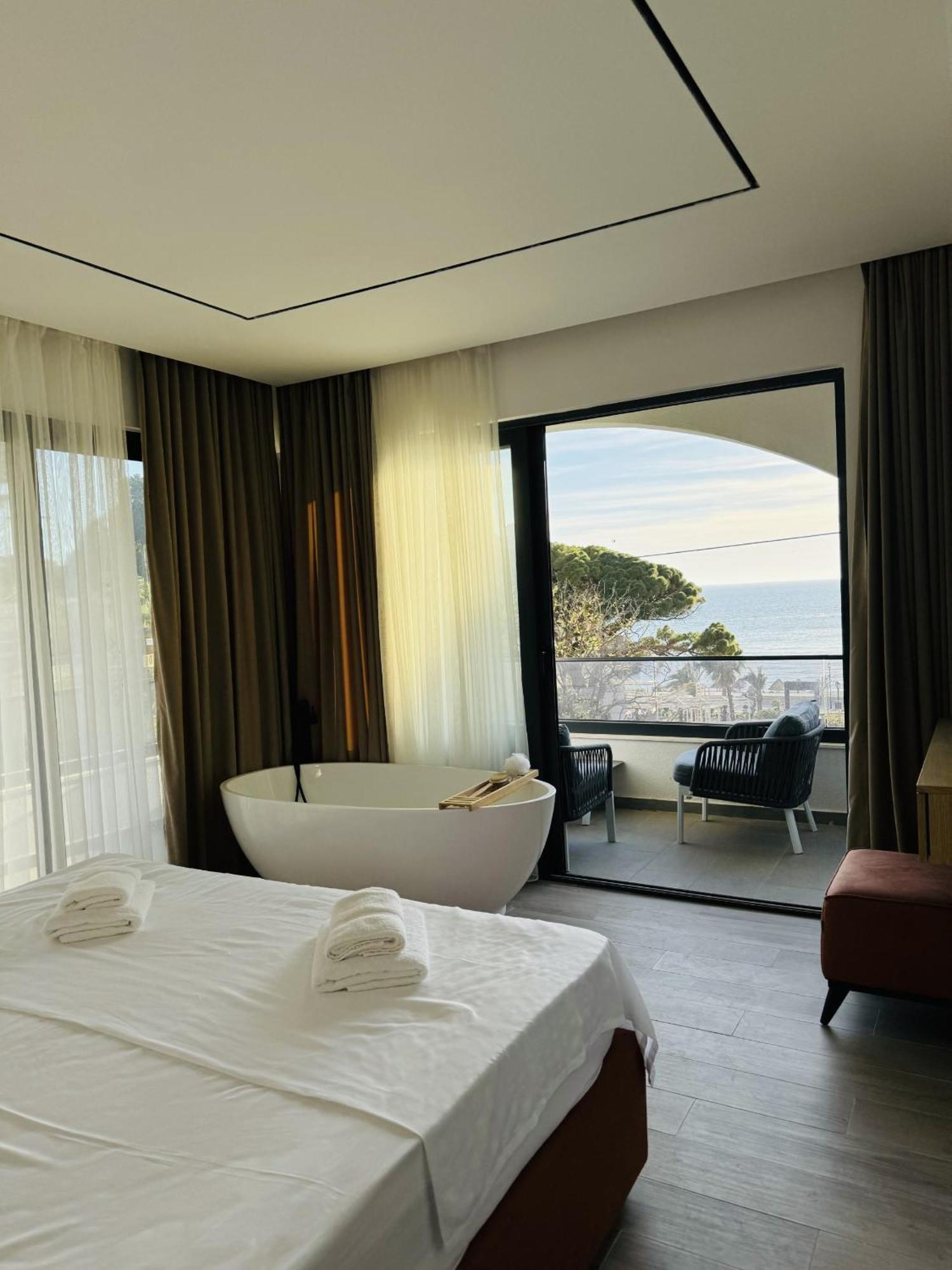 Botanica Boutique Hotel 울친 외부 사진